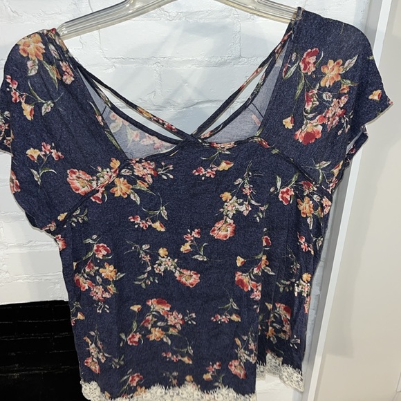 Tee - Picture 3 of 3